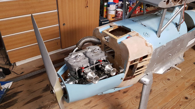 Arado mit Reihenmotor